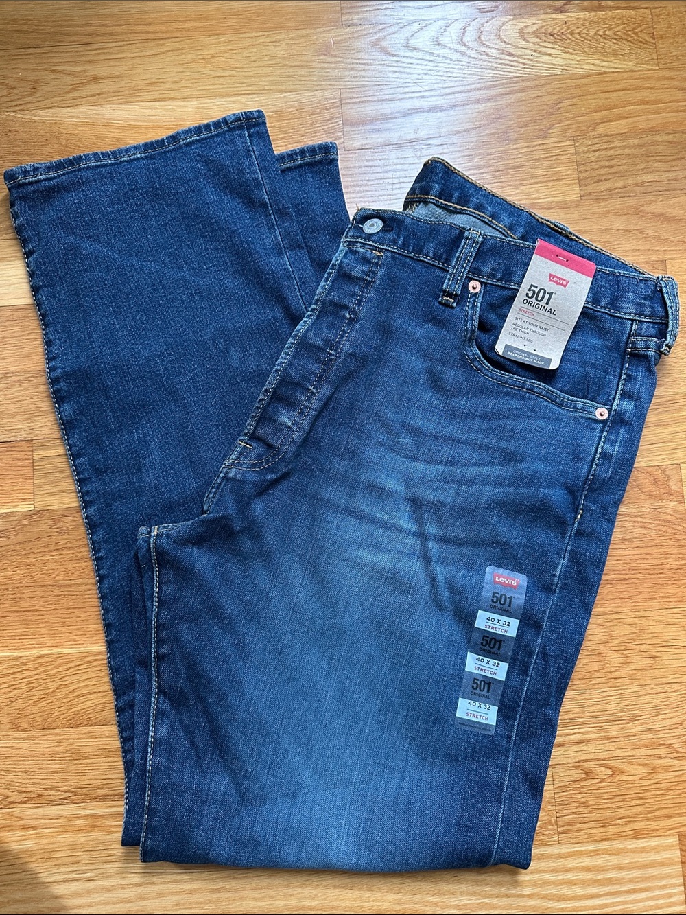 Levi's 501 NWT 40x32 Straight Leg Men's Jeans - Blue stretch button fly